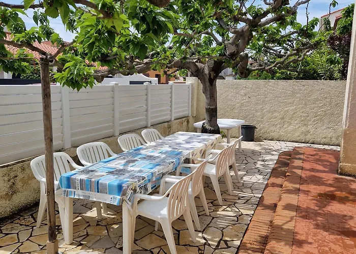 Maison Familiale A Saint-Cyprien, Proche Plage Et Commerces - Fr-1-732-75