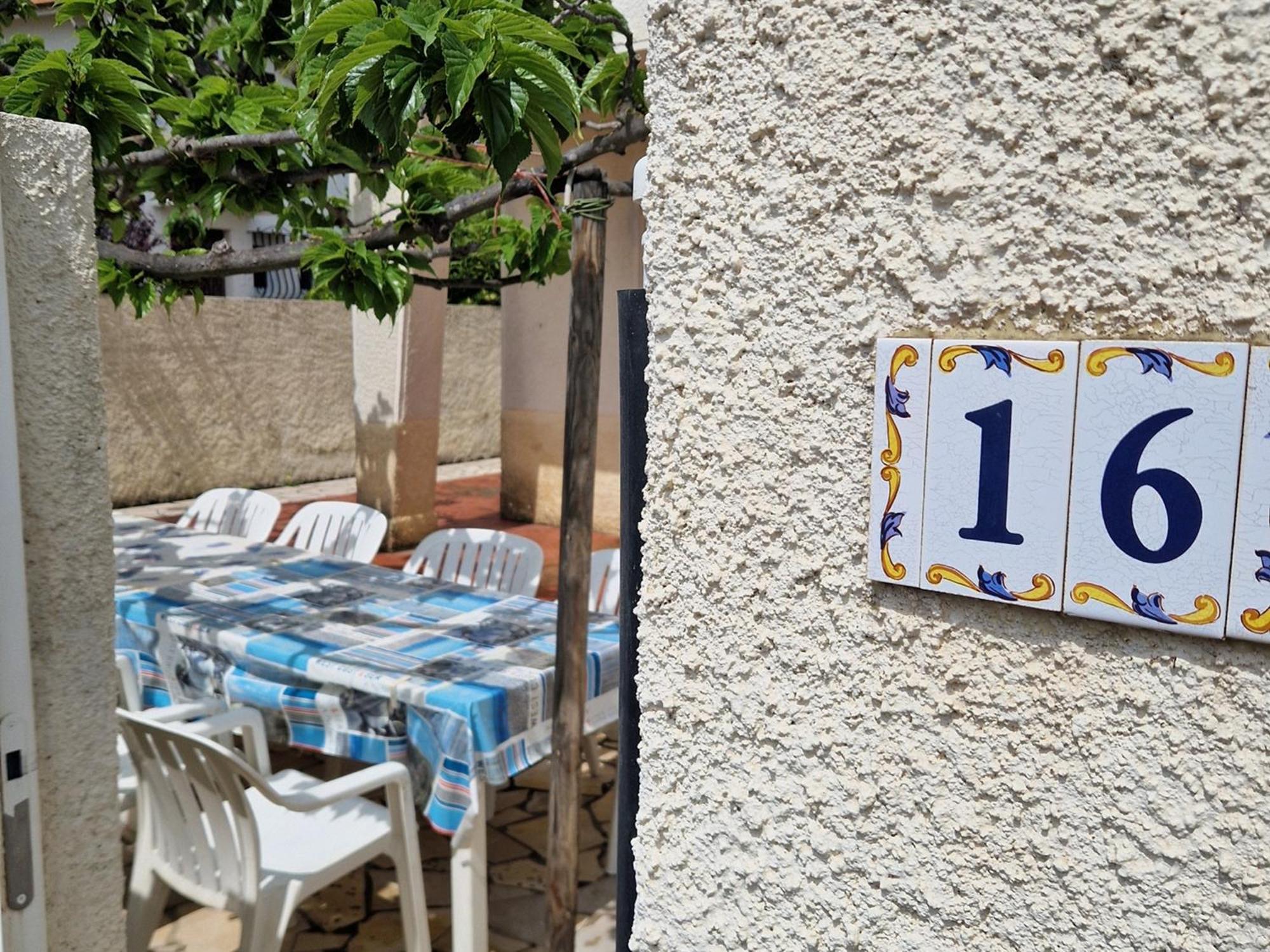 Ferienhaus Maison Familiale A Saint-cyprien, Proche Et Commerces - Fr-1-732-75 *